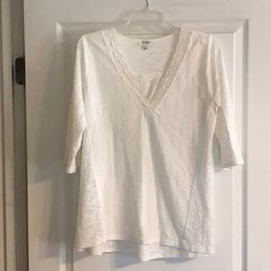 Umgee Women's White V-Neck Top
